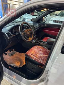 جيب جراند شيروكي